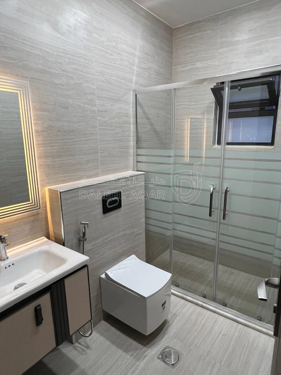 شقة في البنيات - بالقرب من مدارس الحصاد التربوي  - 105,000 دأ - صورة 1