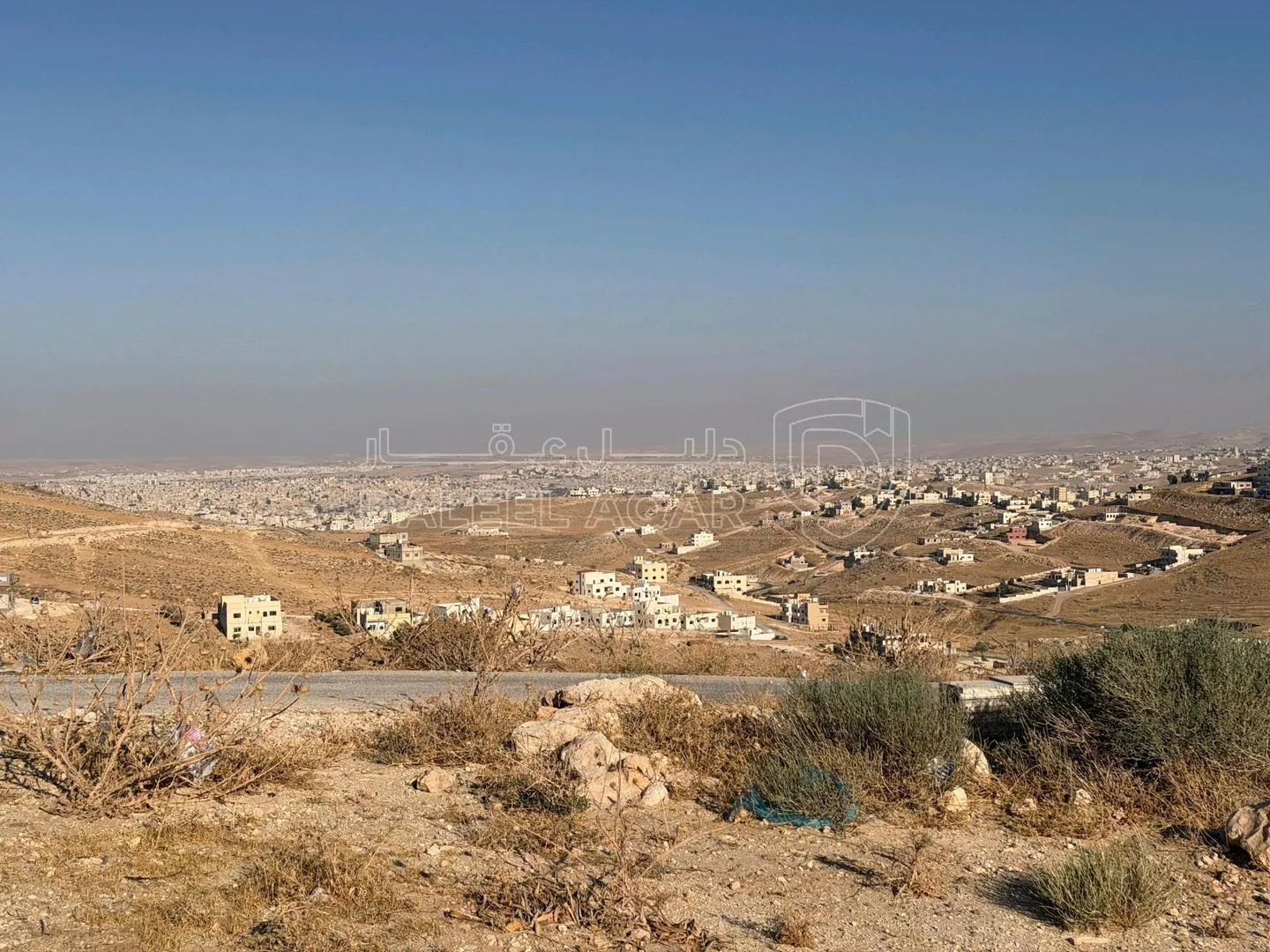 أرض في الزرقاء. قريبه من شارع بيرين اقل من خمس دقائق - 27,000 دأ - صورة 1