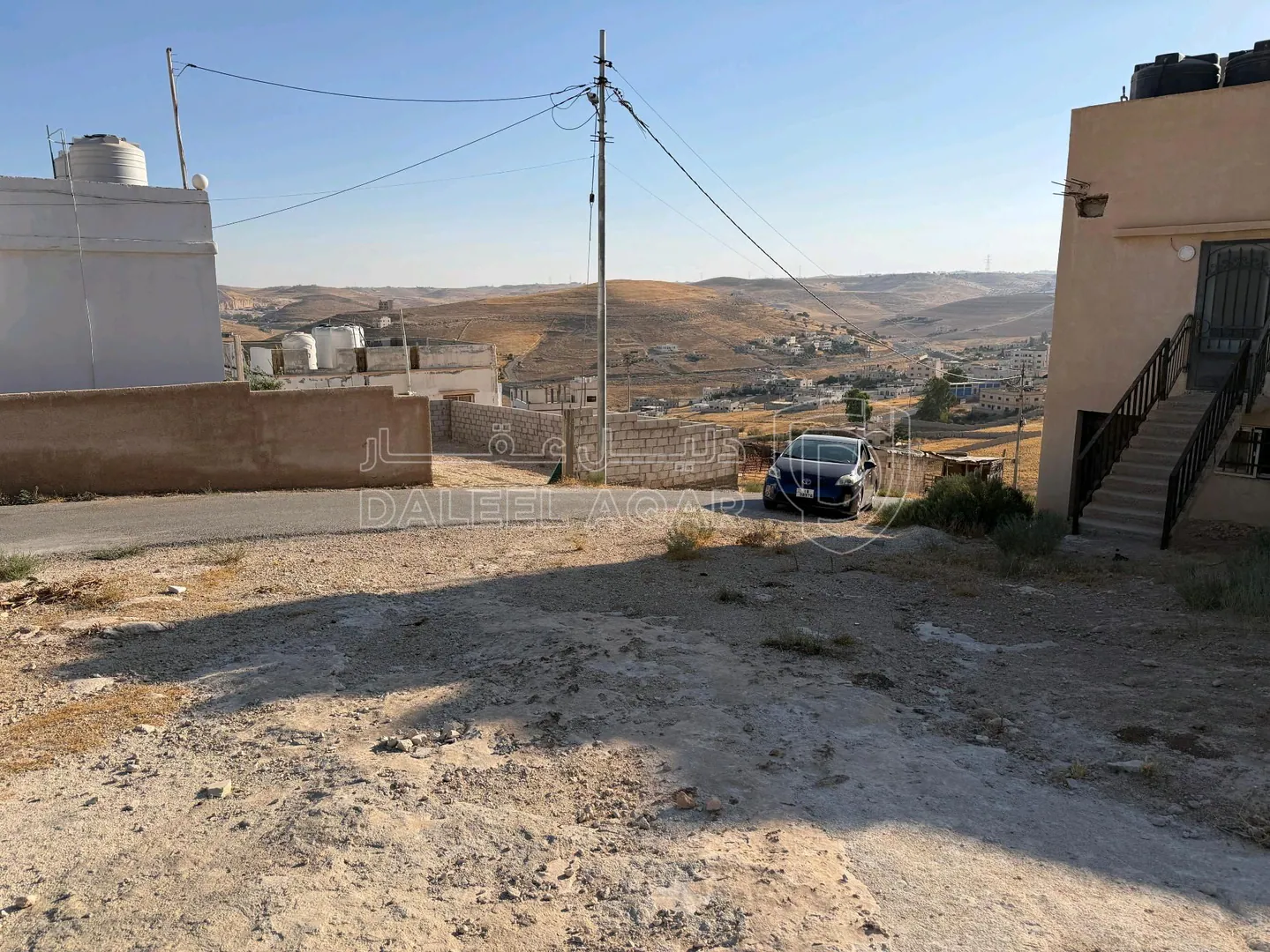 أرض في الزرقاء. قريبه من شارع بيرين اقل من خمس دقائق - 27,000 دأ - صورة 1
