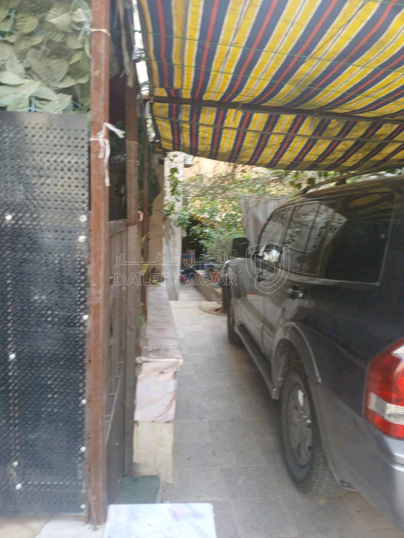 شقة في عمان شارع الاستقلال  - 54,000 دأ - صورة 1