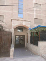 شقة - عمان شارع الاستقلال  - 54000 دأ