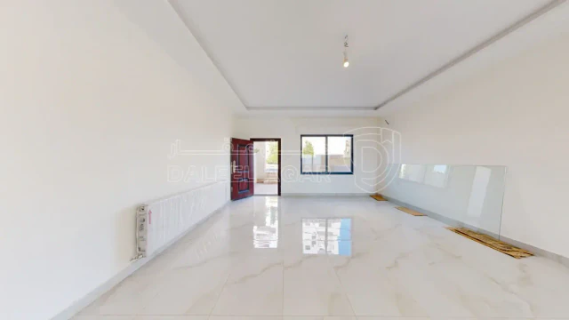 شقة - عمان - ناعور  - 120000 دأ