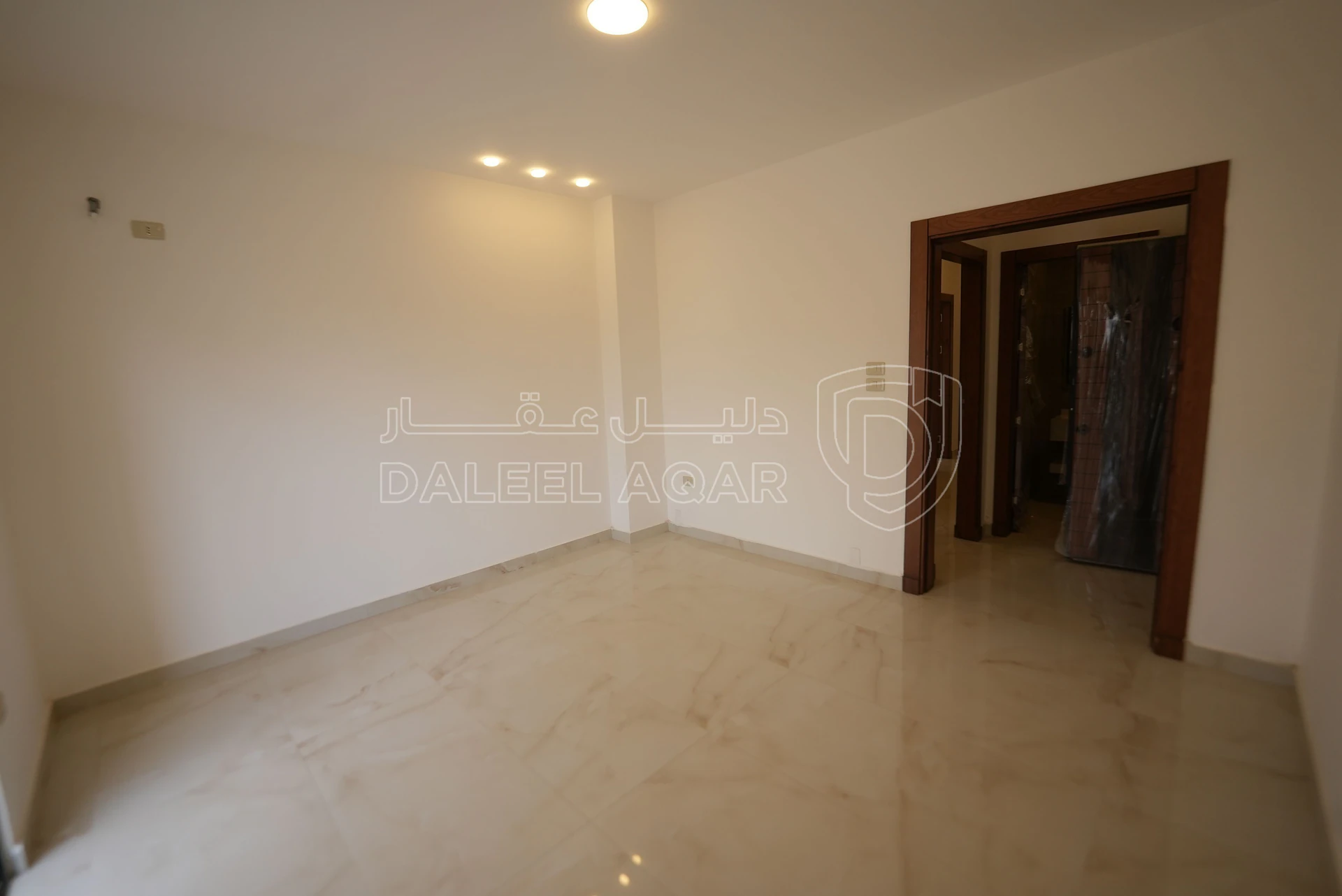 شقة في عمان _ جحره الجنوبي - 63,000 دأ - صورة 14