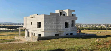 فيلا/منزل في فيلا عظم خلف جامعة الإسراء ٥٠٠ م عن طريق المطار - 300,000 دأ - صورة NaN