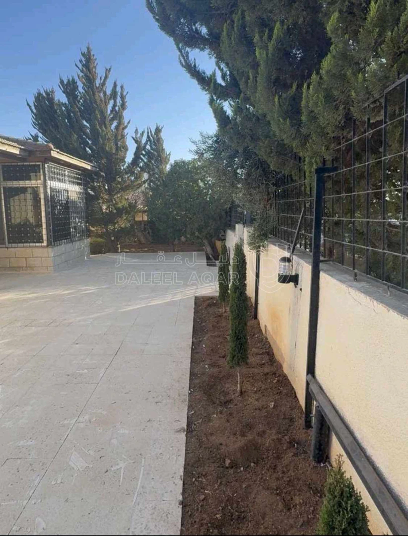 فيلا/منزل في قطعة ارض مميزة جدا قائم عليها منزل  - 130,000 دأ - صورة 3