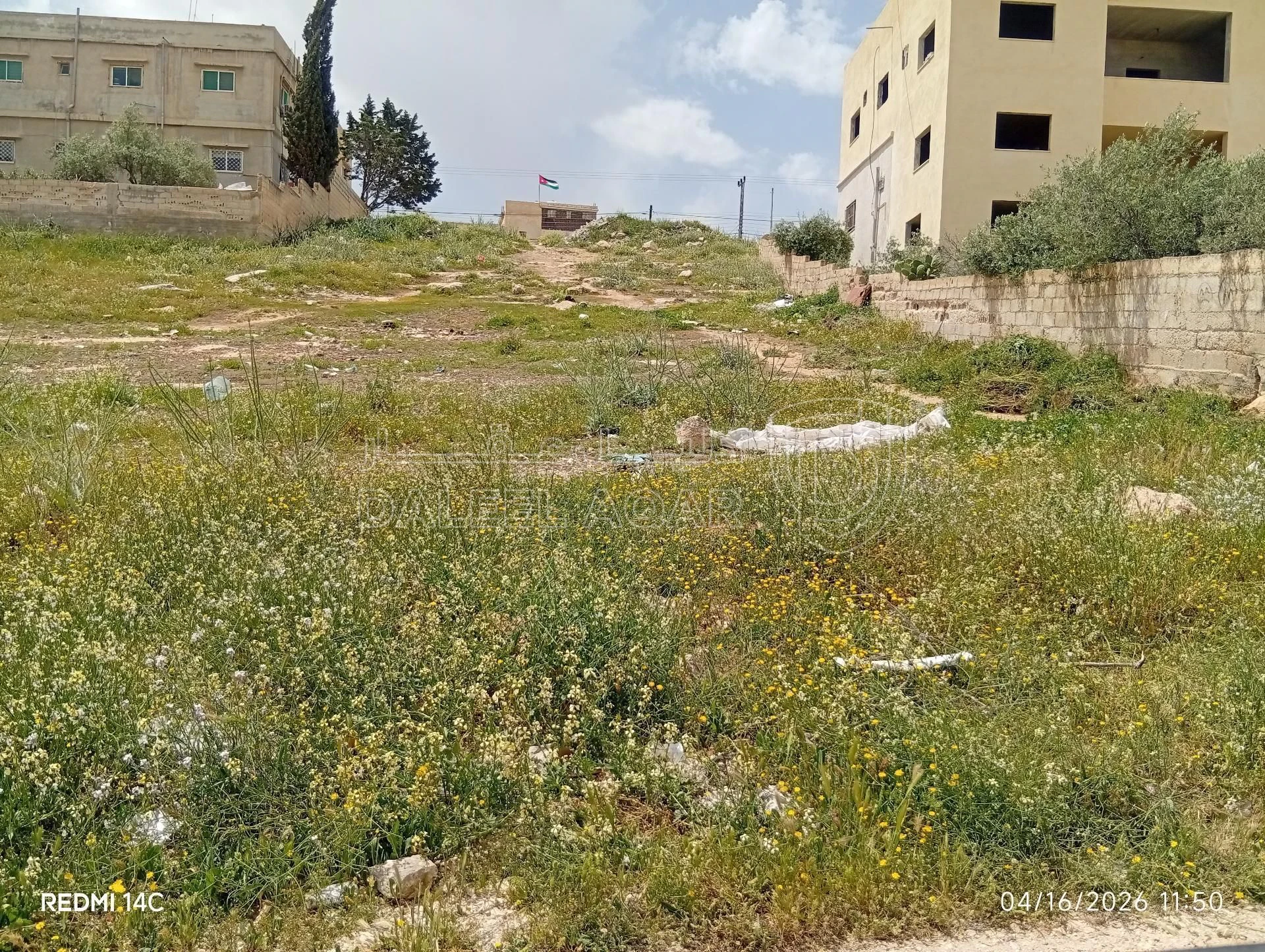 أرض في جريبا- طريق بيرين -حي نصار - 25,000 دأ - صورة 1