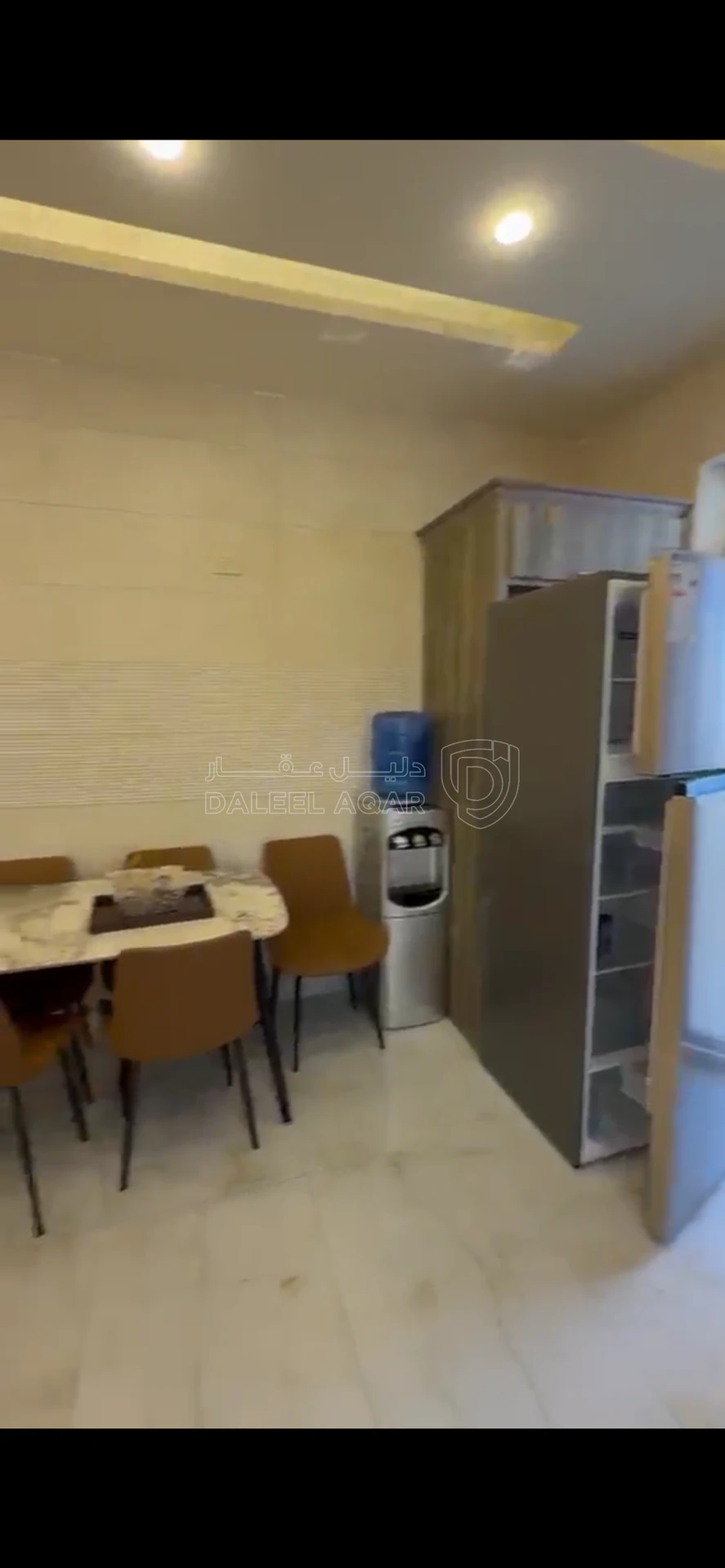 شقة في الحي الشرقي دوار الطياره  - 65,000 دأ - صورة 15