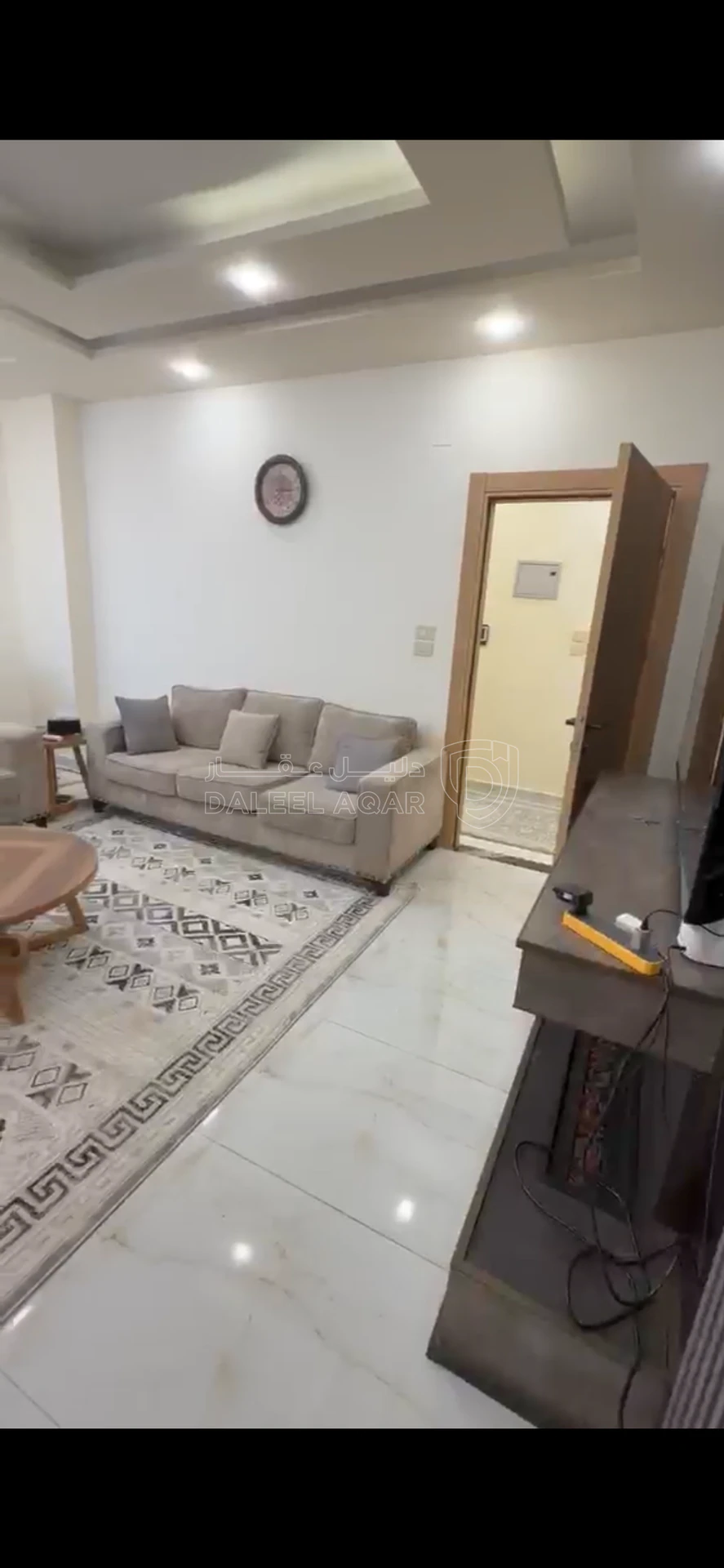 شقة في الحي الشرقي دوار الطياره  - 65,000 دأ - صورة 18