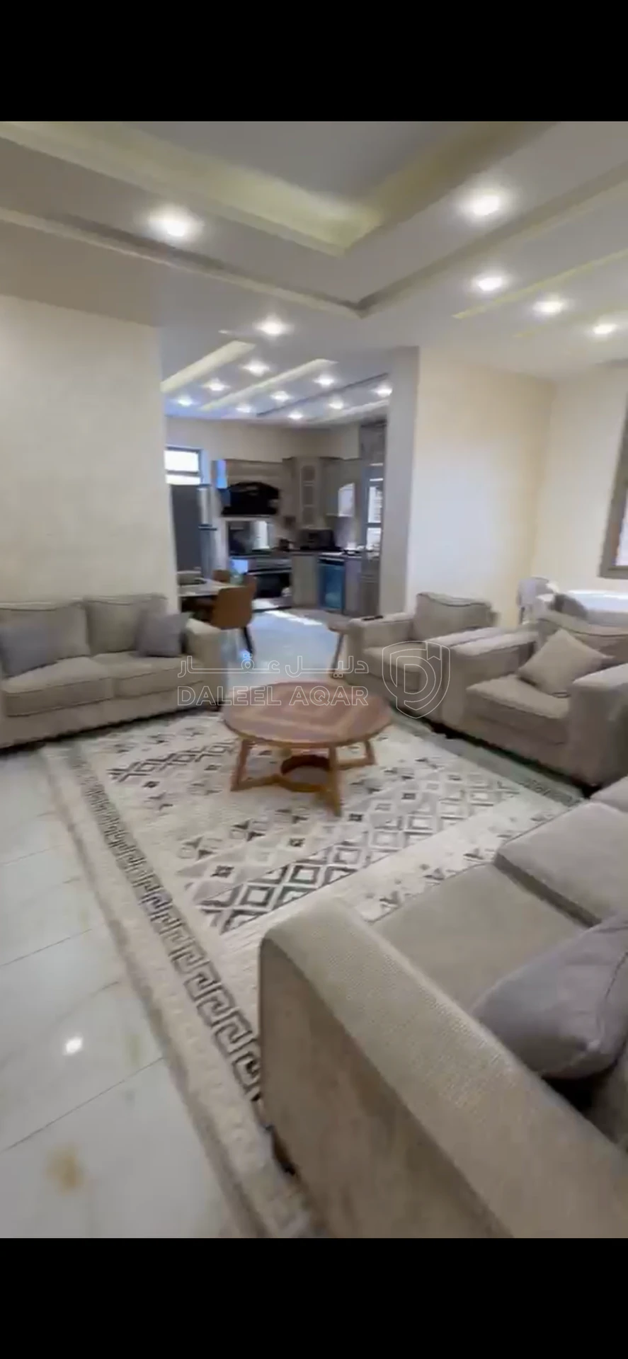 شقة في الحي الشرقي دوار الطياره  - 65,000 دأ - صورة 25