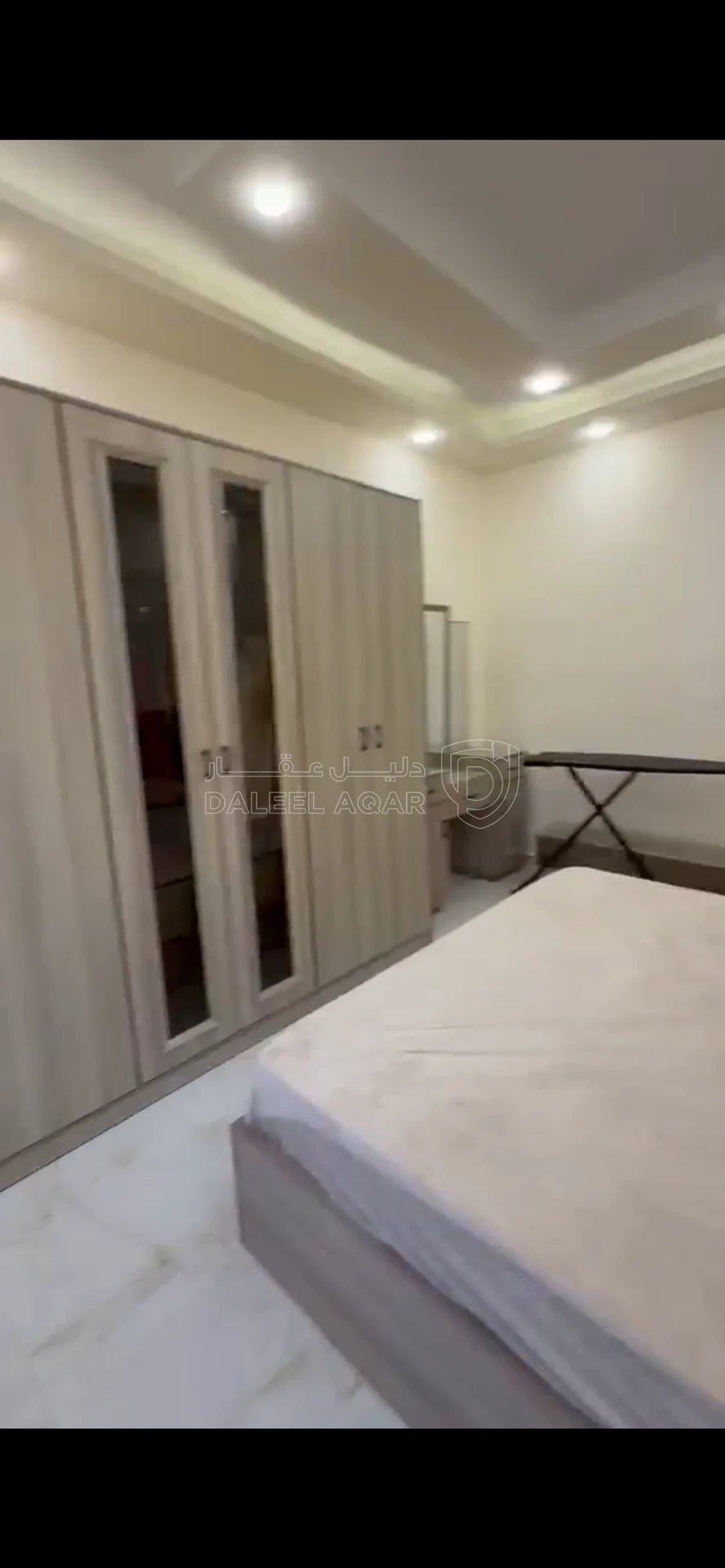 شقة في الحي الشرقي دوار الطياره  - 65,000 دأ - صورة 26