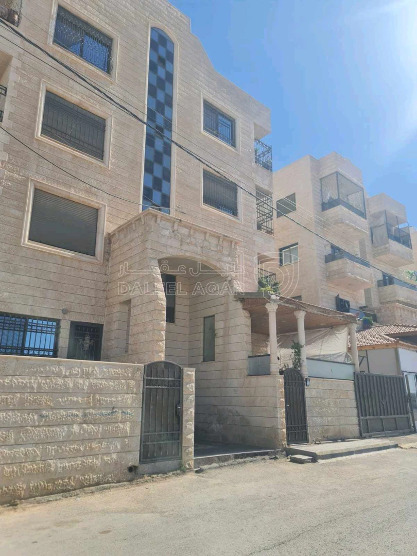 شقة في عمان مراكا قرب شارع المطار وشارع الحزام مسجد القدس - 50,000 دأ - صورة 1