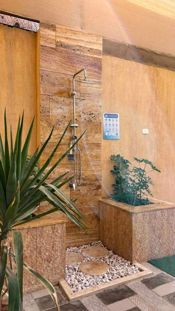 مزرعة/شاليه في شاليه سوبر ديلوكس بناء حديث بأفضل مواقع الشاليهات  - 75,000 دأ - صورة 14