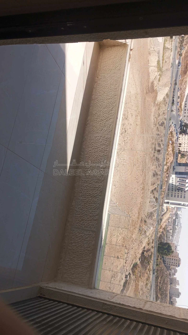 شقة في عمان جبيهة شارع الاردن  - 93,000 دأ - صورة 1