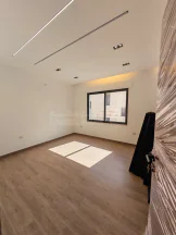 شقة في ام اذينة - شارع الدمام  - 228,000 دأ - صورة NaN