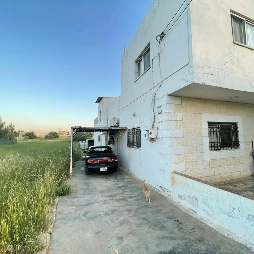 فيلا/منزل في بلعما قريب شارع اربد الزرقا الرئيسي - 65,000 دأ - صورة 2