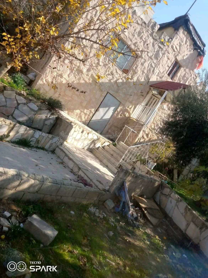 أرض في اراضي جبيهه - 90,000 دأ - صورة 1