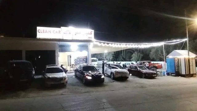 أرض في محطه غسيل سيارات للبيع مع الأرض تجاريه  - 95,000 دأ - صورة 1