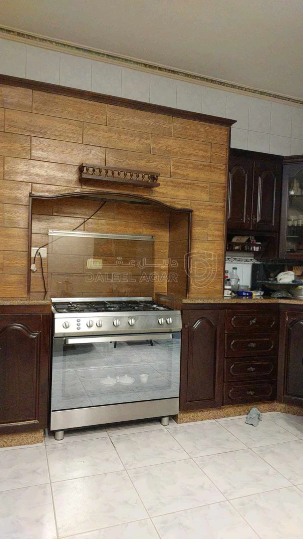 مبنى في عمان- الكوم الحي- الغربي - 470,000 دأ - صورة 1
