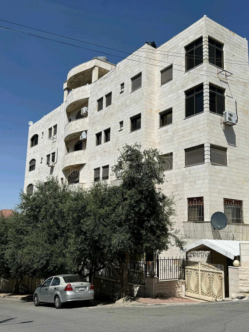 مبنى في الشميساني شارع عبد الوهاب المجالي  - 800,000 دأ - صورة 1