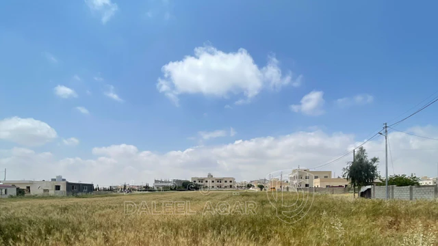 أرض في مادبا حي الأندلس حوض ربع العجلة  - 30,000 دأ - صورة NaN