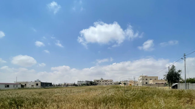 أرض في مادبا حي الأندلس حوض ربع العجلة  - 30,000 دأ - صورة NaN