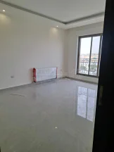 شقة في ضاحية الرشيد خلف الجامعة الاردنية  - 135,000 دأ - صورة NaN