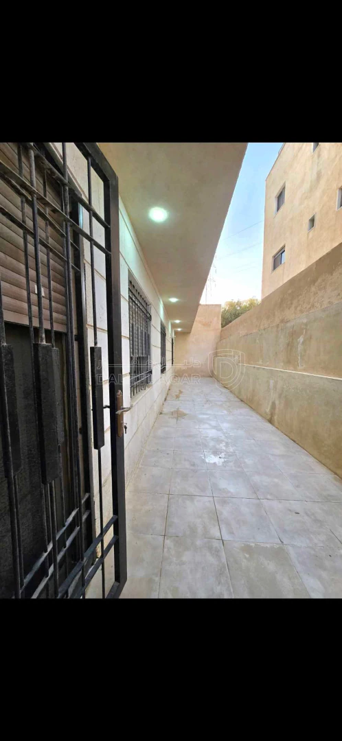 شقة في البنيات الجنوبي قرب جامعة البترا و طريق المطار - 67,000 دأ - صورة 13