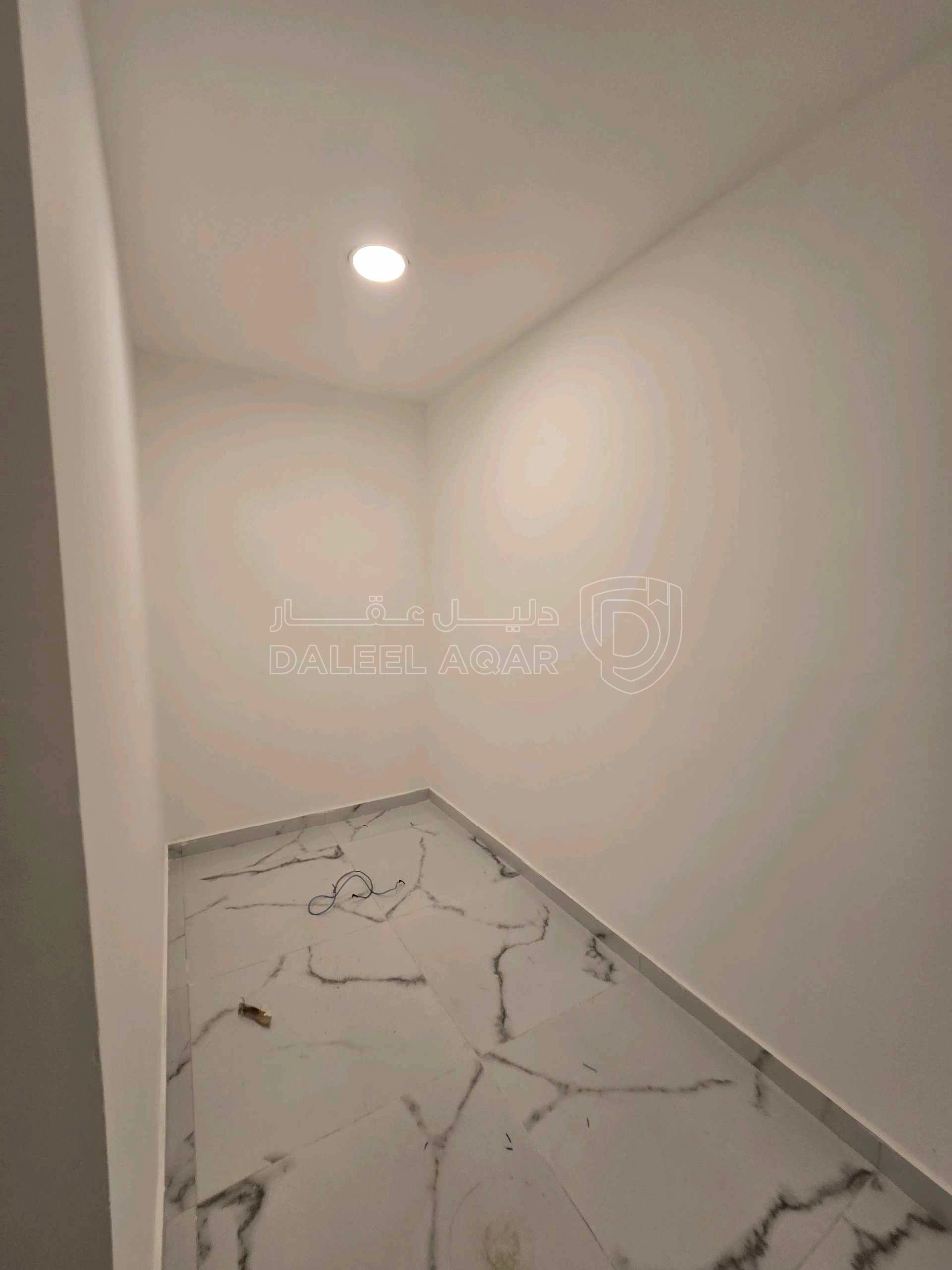 شقة في البنيات الجنوبي قرب جامعة البترا و طريق المطار - 67,000 دأ - صورة 4