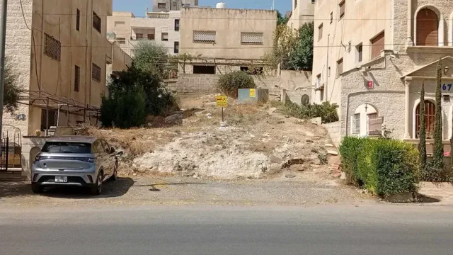 أرض - عمان ابونصير شارع الطاقة المتجددة - 72000 دأ