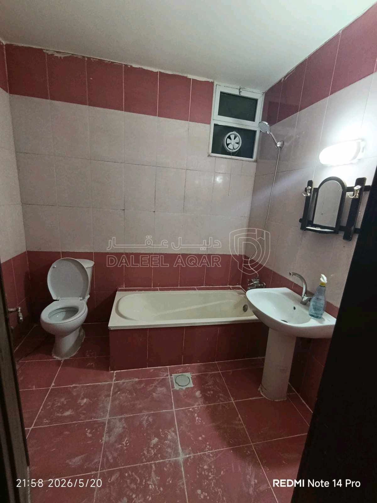 شقة في اربد دوار البياضة  - 27,900 دأ - صورة 1
