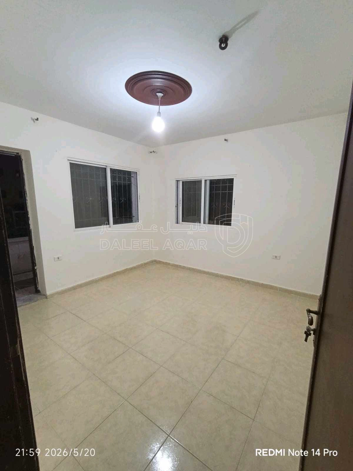شقة في اربد دوار البياضة  - 27,900 دأ - صورة 1
