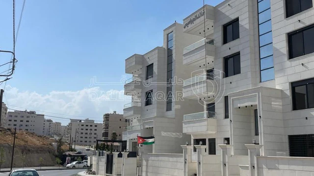 شقة - شفا بدران - مقابل ديوان السويلمين  - 77000 دأ