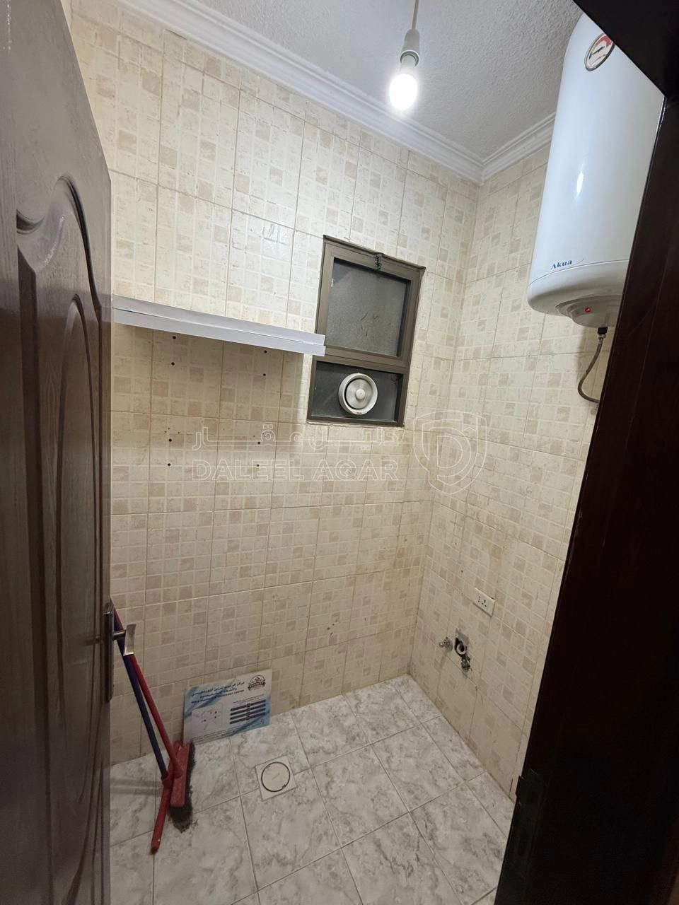 شقة في ضاحية الرشيد خلف مدرسة المنهل شارع الحاووز - 88,000 دأ - صورة 1