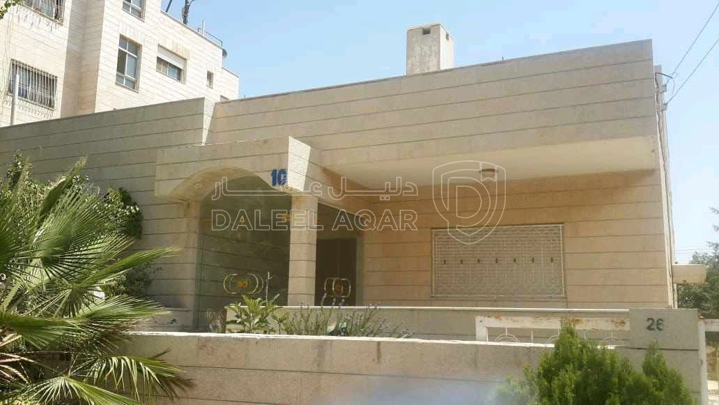 فيلا/منزل في عمان -عرقوب خلدا - بالقرب من الدفاع الجوي - 300,000 دأ - صورة 1