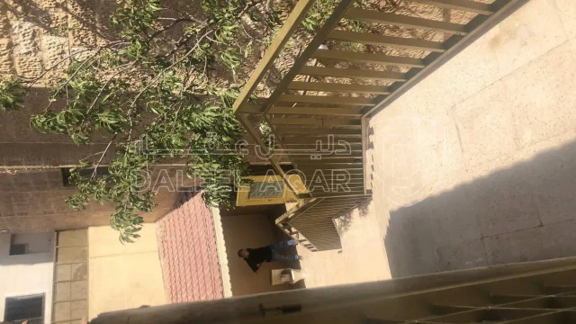 شقة - شقة أرضية للبيع في جبل النصر حي عدن - 29000 دأ