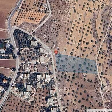 أرض في ارض سكنية للبيع في السلط بمساحة ارض 4025م - 68,000 دأ - صورة 1