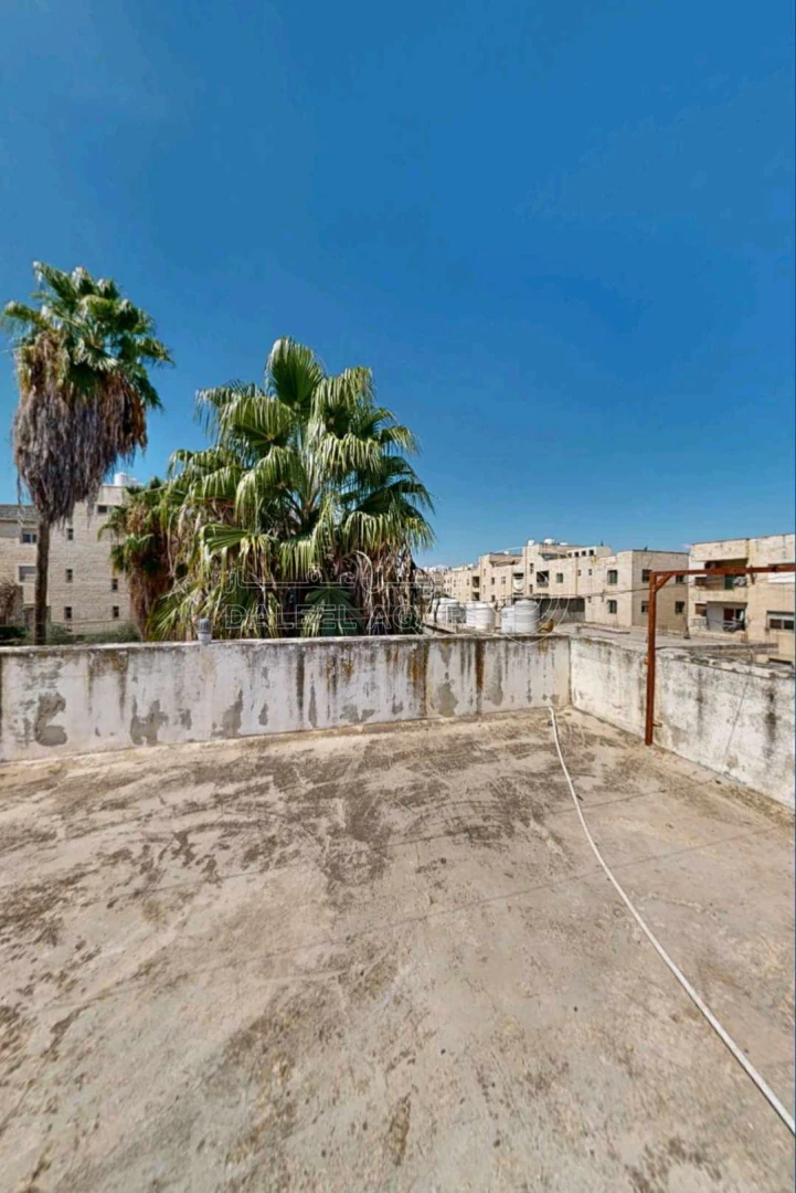 فيلا/منزل في بيت مستقل للبيع اربد قرب قصر العدل  - 118,000 دأ - صورة 1