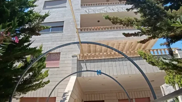 مبنى - عمان البيادر الجندويل قرب سوبر ماركت نفش - 700000 دأ
