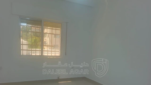 شقة في اربد- ايدون/ الوطية مقابل مدرة المرساة عمارة رامي  - 48,000 دأ - صورة NaN