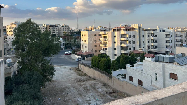 فيلا/منزل في عمان الجويده ش.عامر الشعبي قرب مدرسة البحث العلمي - 95,000 دأ - صورة NaN