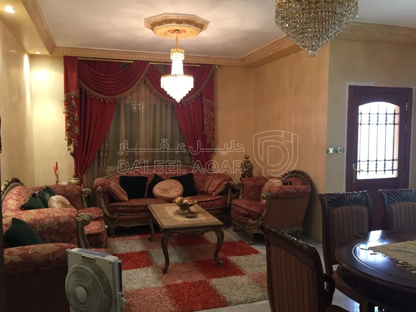 شقة في حي الرونق قرب النادي الاهلي بيادر وادي السير - 150,000 دأ - صورة 1