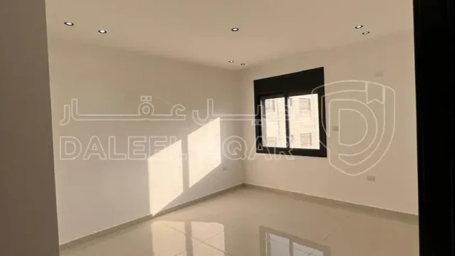 شقة - ابو نصير قرب مسجد الانصار - 75000 دأ