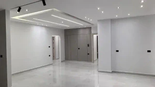 شقة - شمال شرق دوار معاذ الكساسبة(دوار الطيارة) ب300 متر - 69000 دأ