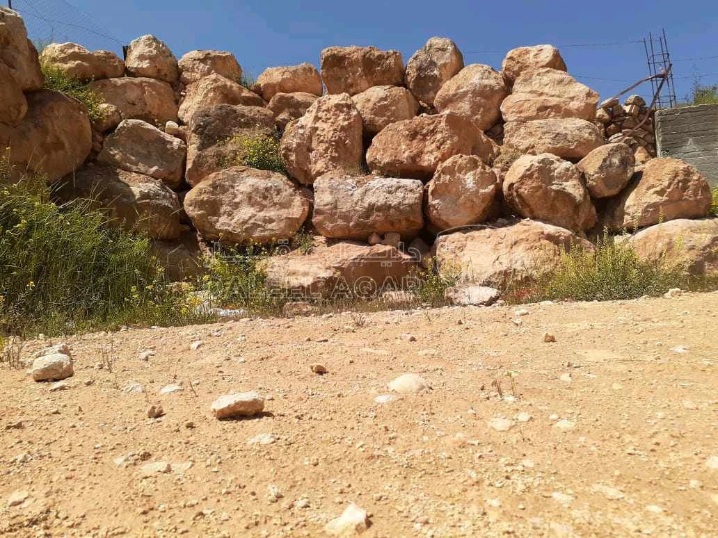 مزرعة/شاليه في طريق جرش المفرق ،شاليه مع مسبح  - 120,500 دأ - صورة 1