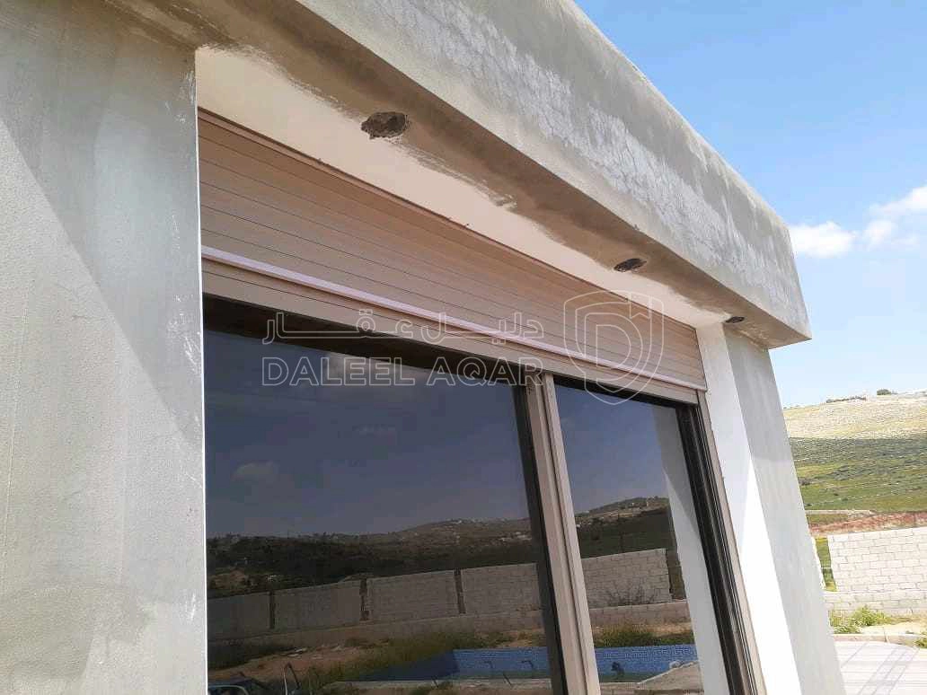 مزرعة/شاليه في طريق جرش المفرق ،شاليه مع مسبح  - 120,500 دأ - صورة 1