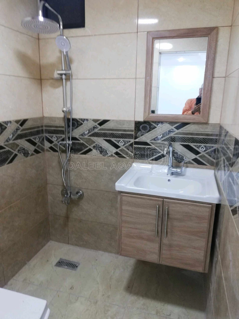 فيلا/منزل في مزرعة الرحيل - 65,000 دأ - صورة 1