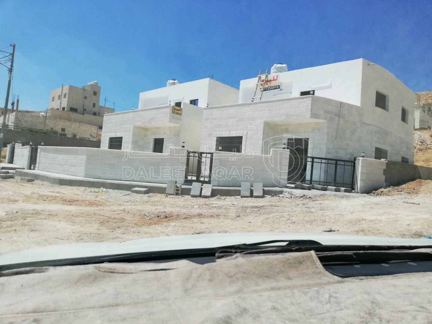 فيلا/منزل في مزرعة الرحيل - 65,000 دأ - صورة 1