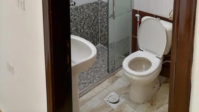 شقة في الجبيهه قرب دوار اقرا بنايه ١١ قبل صيدليه مندلينا - 47,000 دأ - صورة NaN