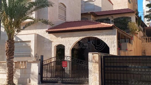 فيلا/منزل - فيلا مميزه للبيع - 550000 دأ