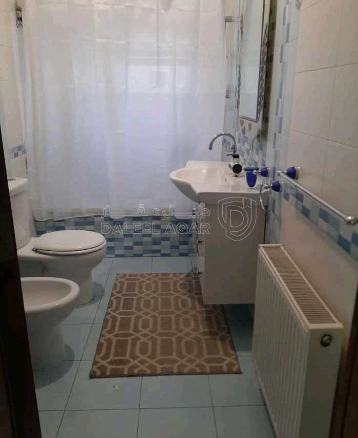 شقة في عمان حي الكرسي شقة طابق اخير للبيع - 259,000 دأ - صورة 1